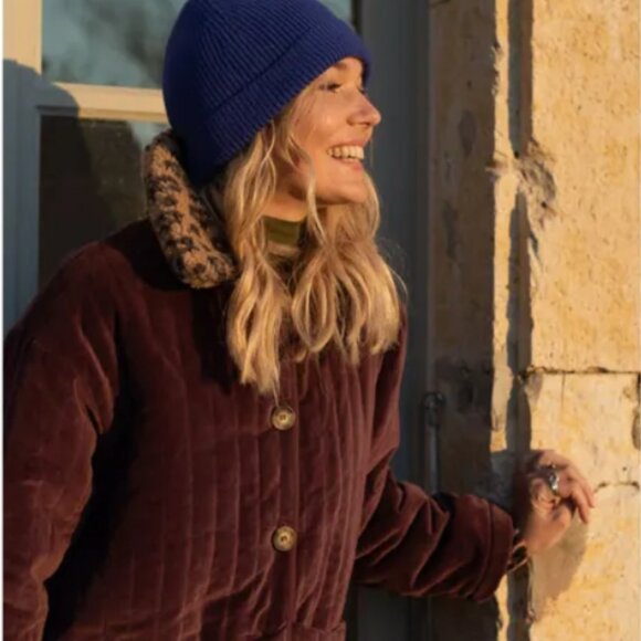 Marlot Paris - Filippa Velvet Coat - Plum - Picture 2 of 7